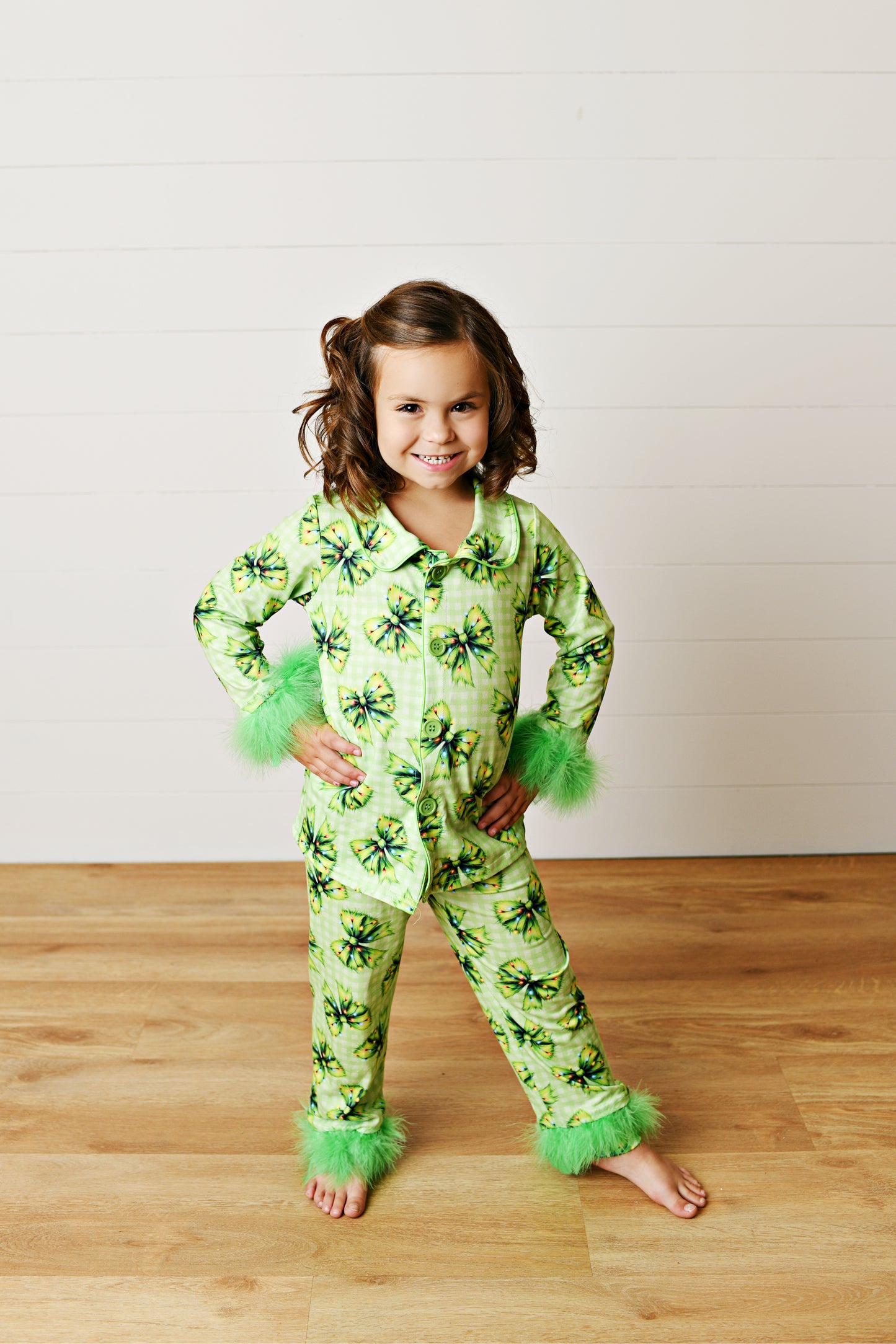 Holiday Green Festive Bow Lounge Set