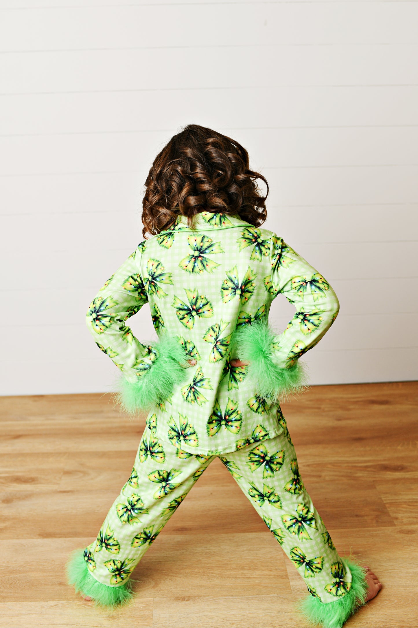 Holiday Green Festive Bow Lounge Set